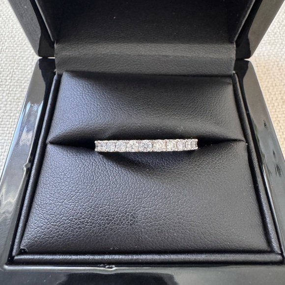 Genuine ✅ 14k WG 1.40 ctw Full French Pave Diamond Eternity Ring Size 9✨ - Picture 6 of 17